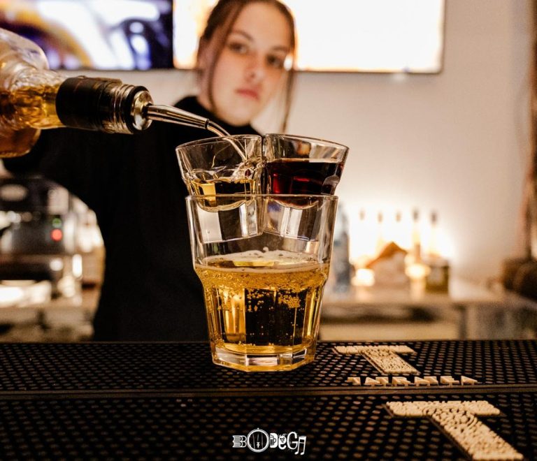 Evening drinks at Bodega Oradea